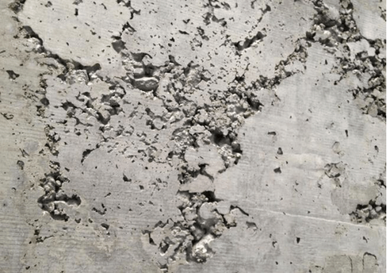 This guide provides root cause analysis and a full-process solution, from raw materials to admixture technology, for a high-quality appearance.