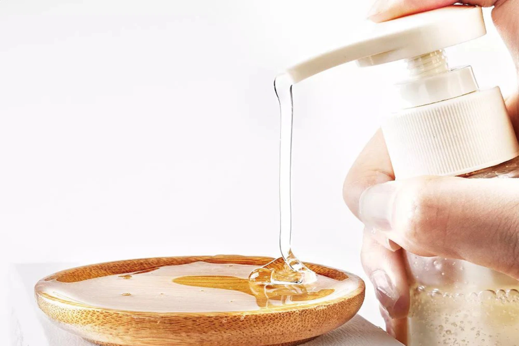 How to select raw materials for FMCG product development? This article details the functions of ten key ingredients like sulfonic acid, AES, AEO-9, and HPMC, offering crucial advice on compliance, safety, and formulation to streamline your product development.